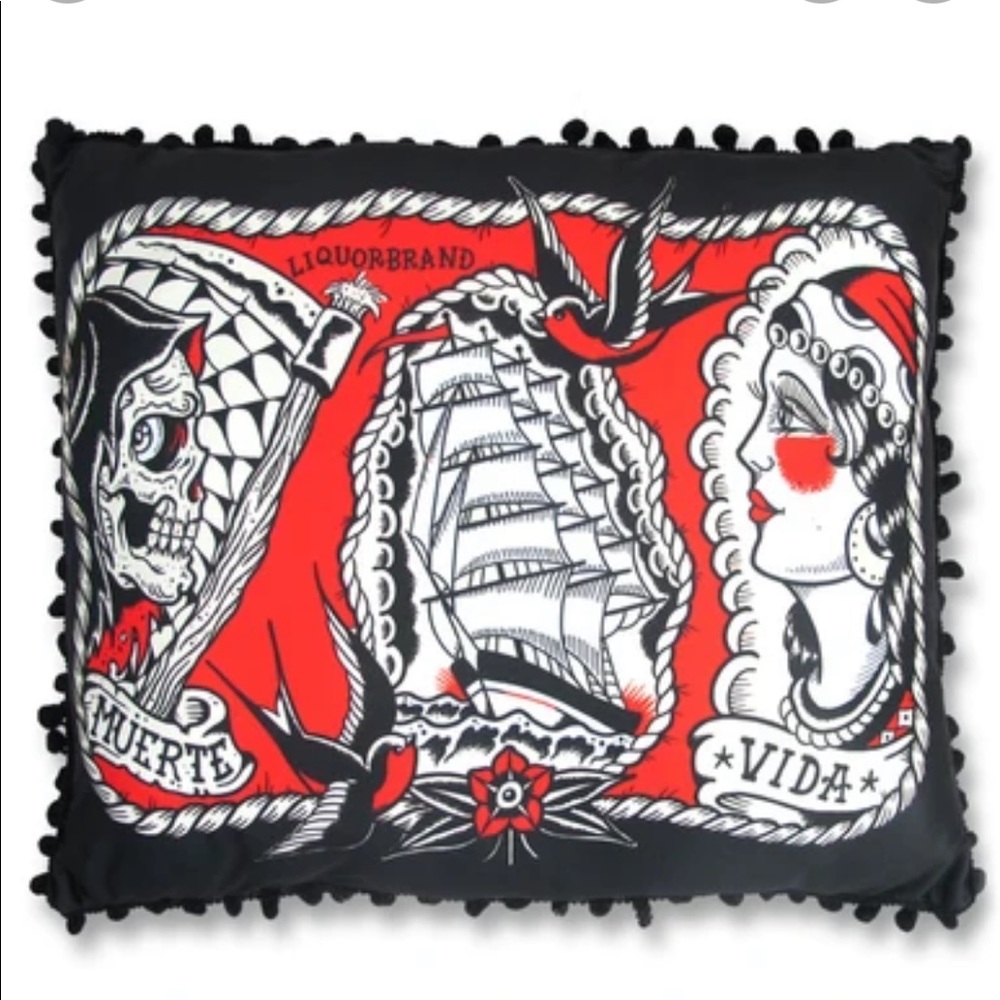 ❤️🫀Sourpuss Traditional Tattoo Style pillow 🫀❤️